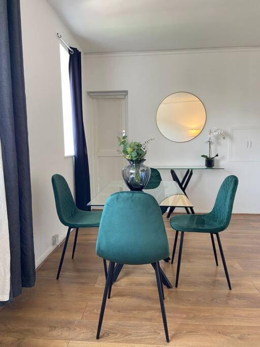 Appartamento Charming Retreat In Pimlico Londra Esterno foto