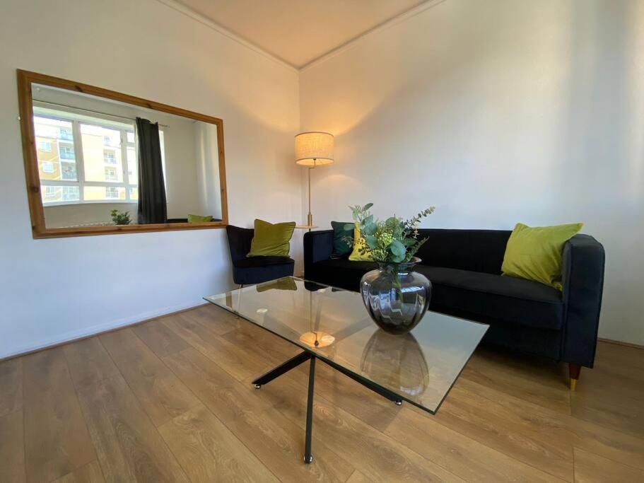 Appartamento Charming Retreat In Pimlico Londra Esterno foto