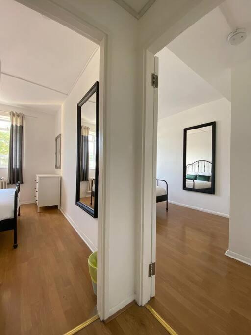 Appartamento Charming Retreat In Pimlico Londra Esterno foto