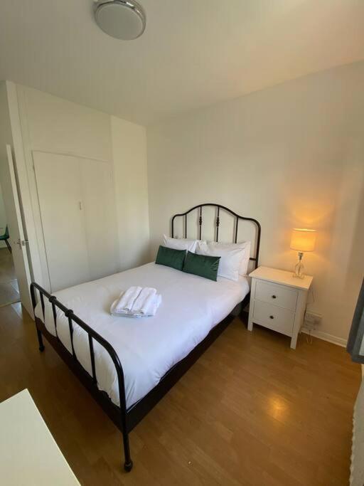 Appartamento Charming Retreat In Pimlico Londra Esterno foto